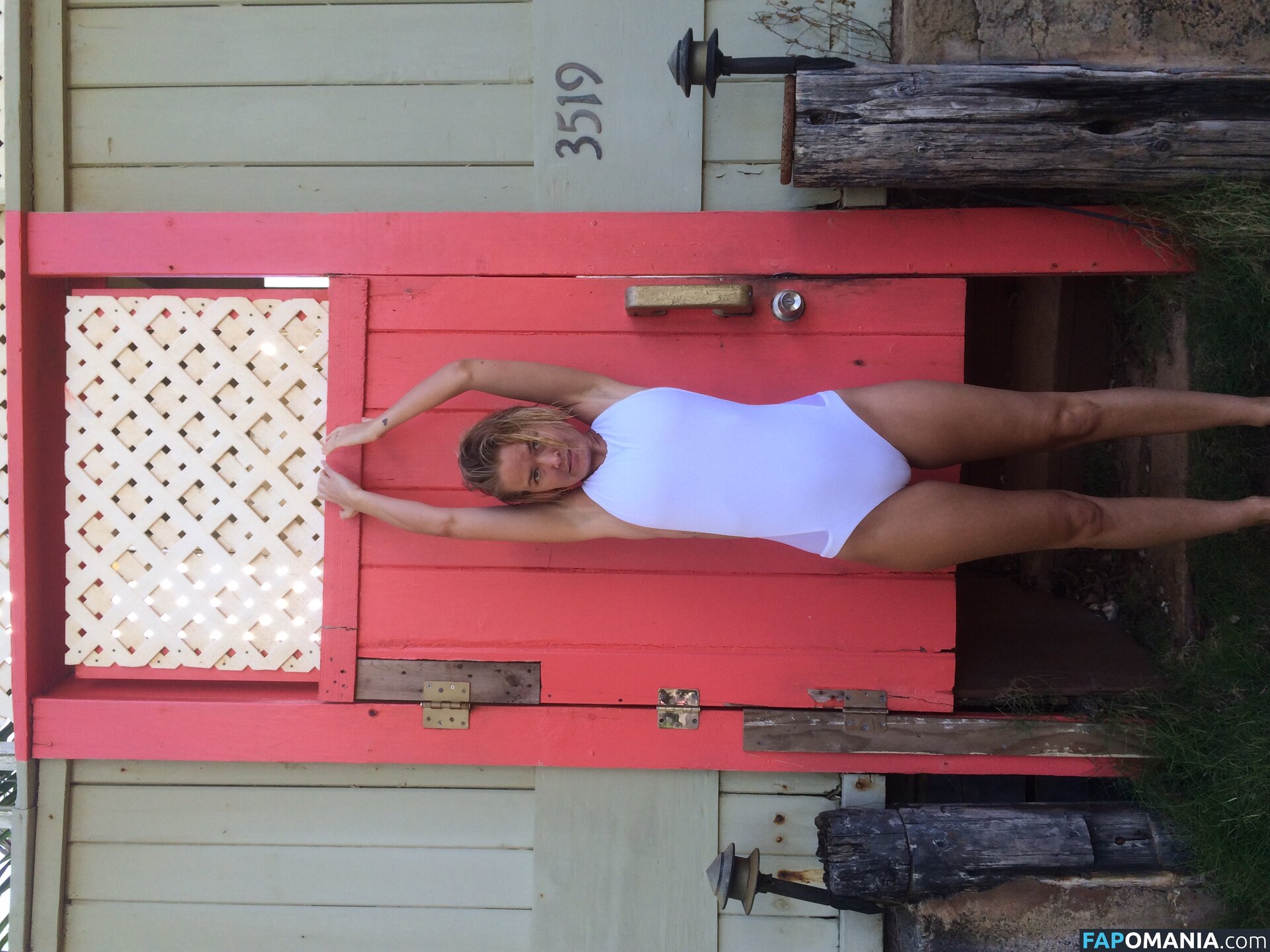 Lara Bingle Обнажённый Утёкшее фото #334