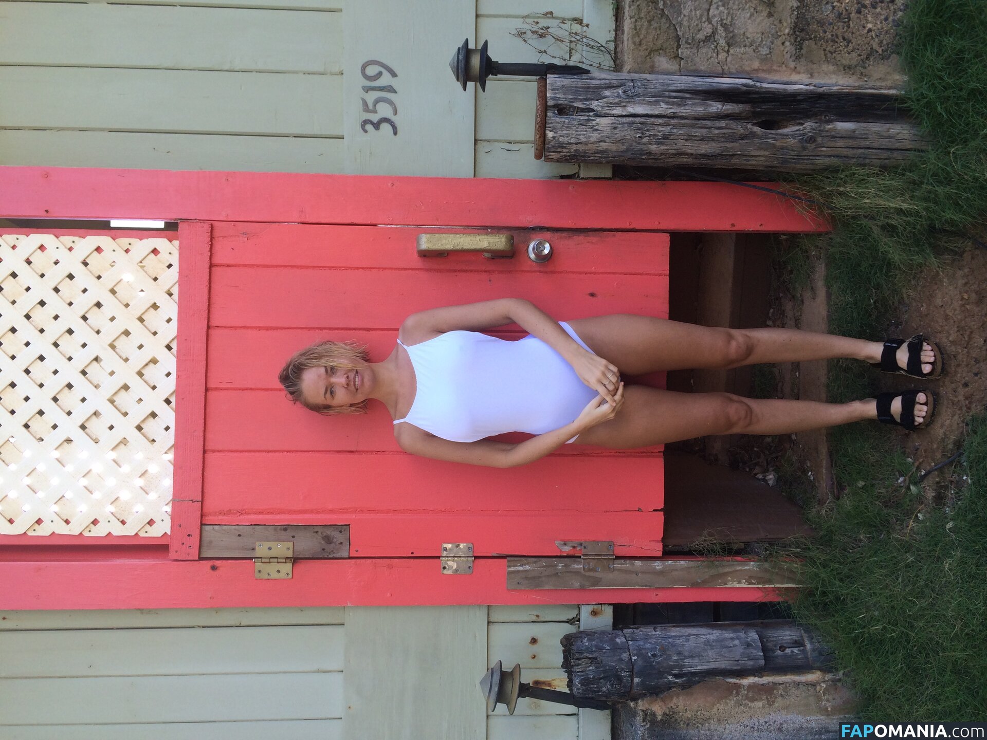 Lara Bingle Обнажённый Утёкшее фото #345