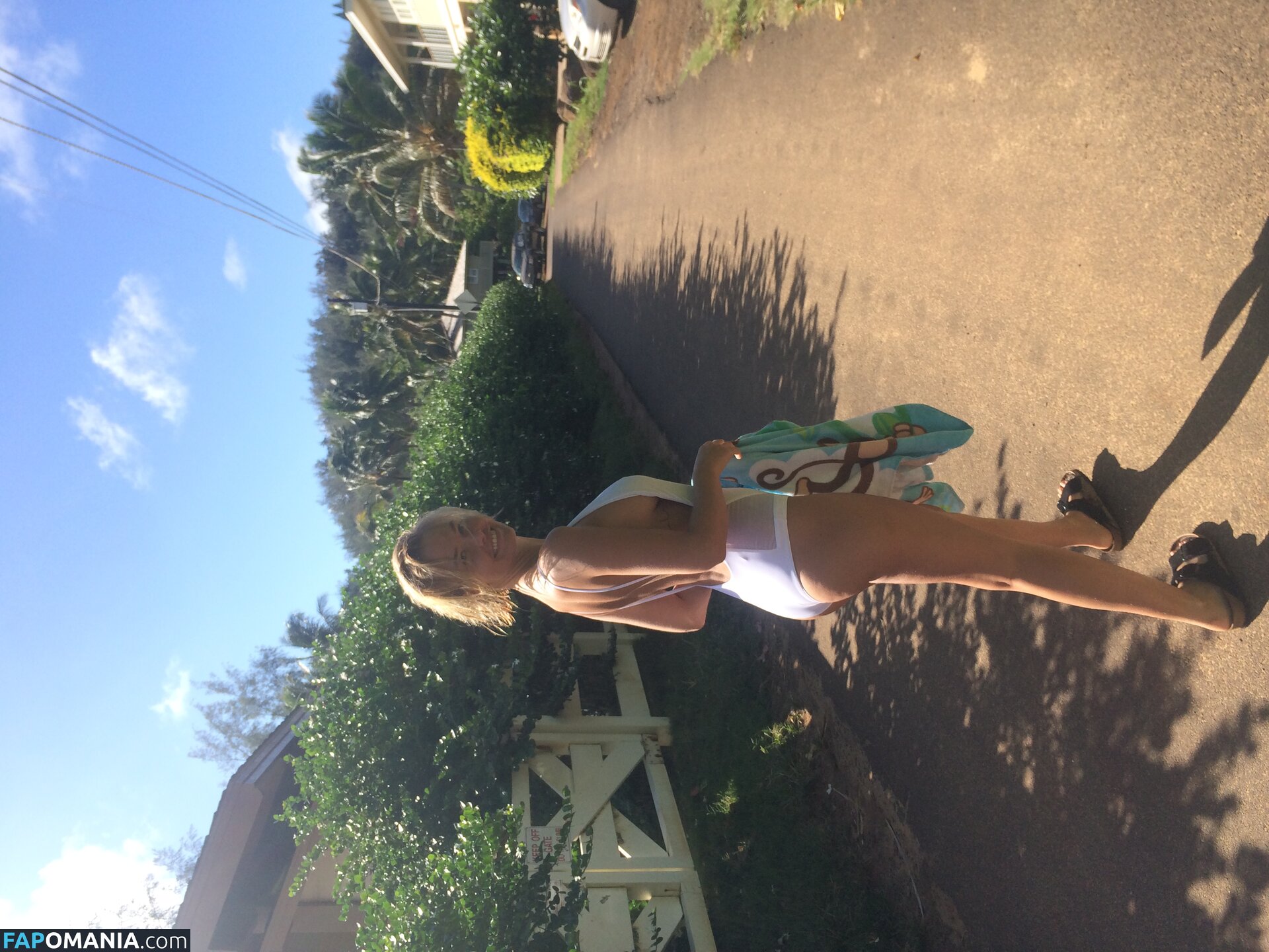 Lara Bingle Обнажённый Утёкшее фото #360