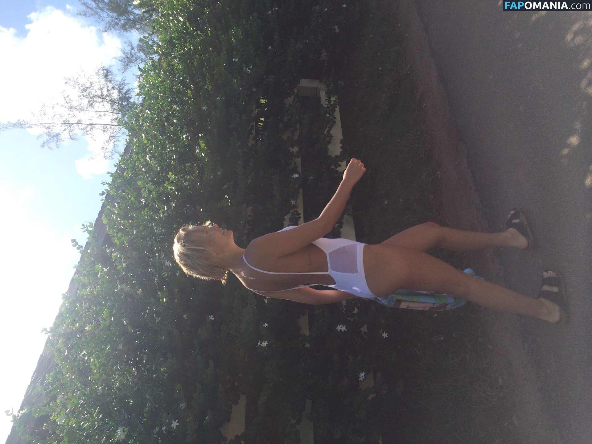 Lara Bingle Обнажённый Утёкшее фото #364