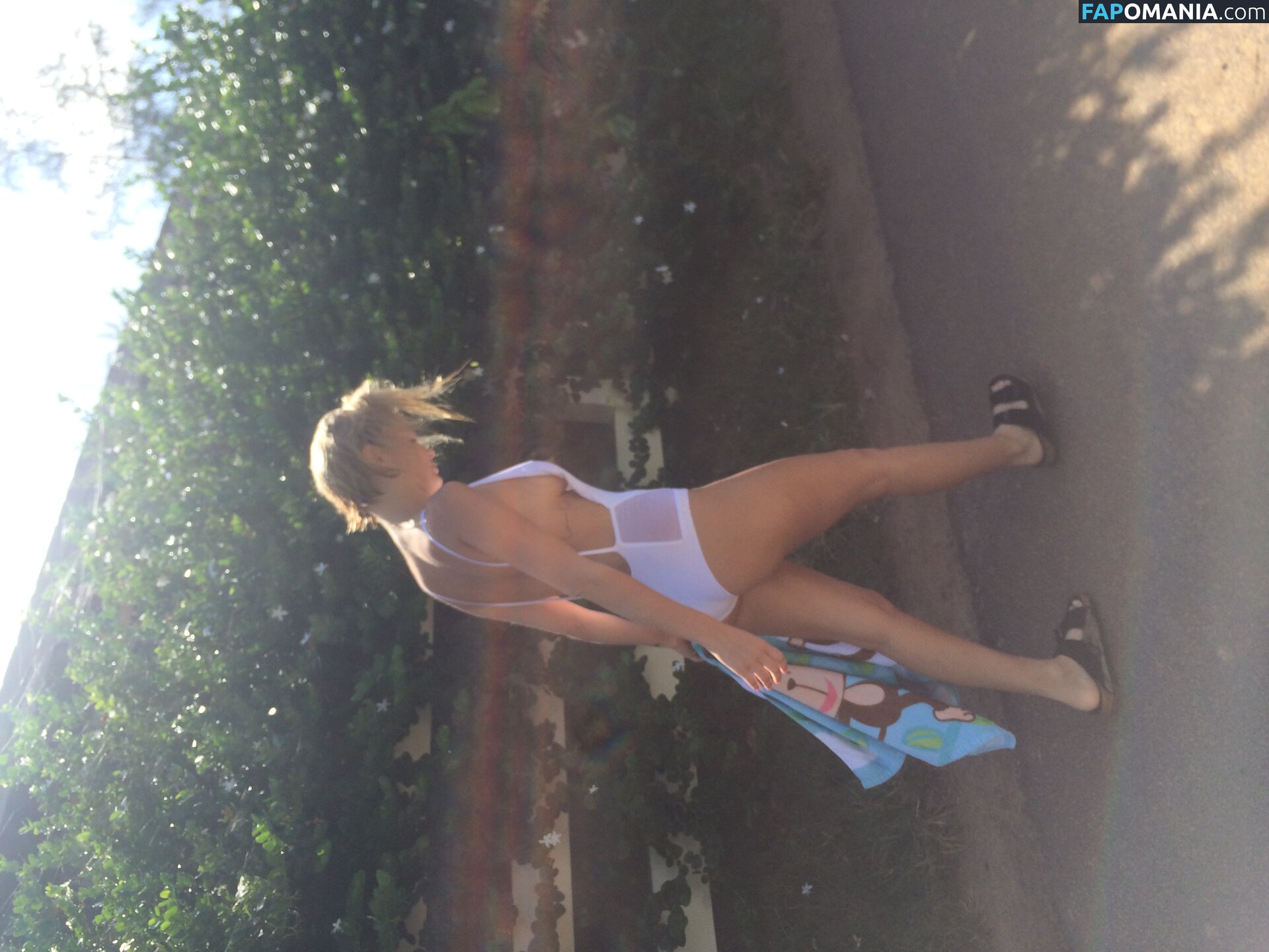 Lara Bingle Обнажённый Утёкшее фото #365