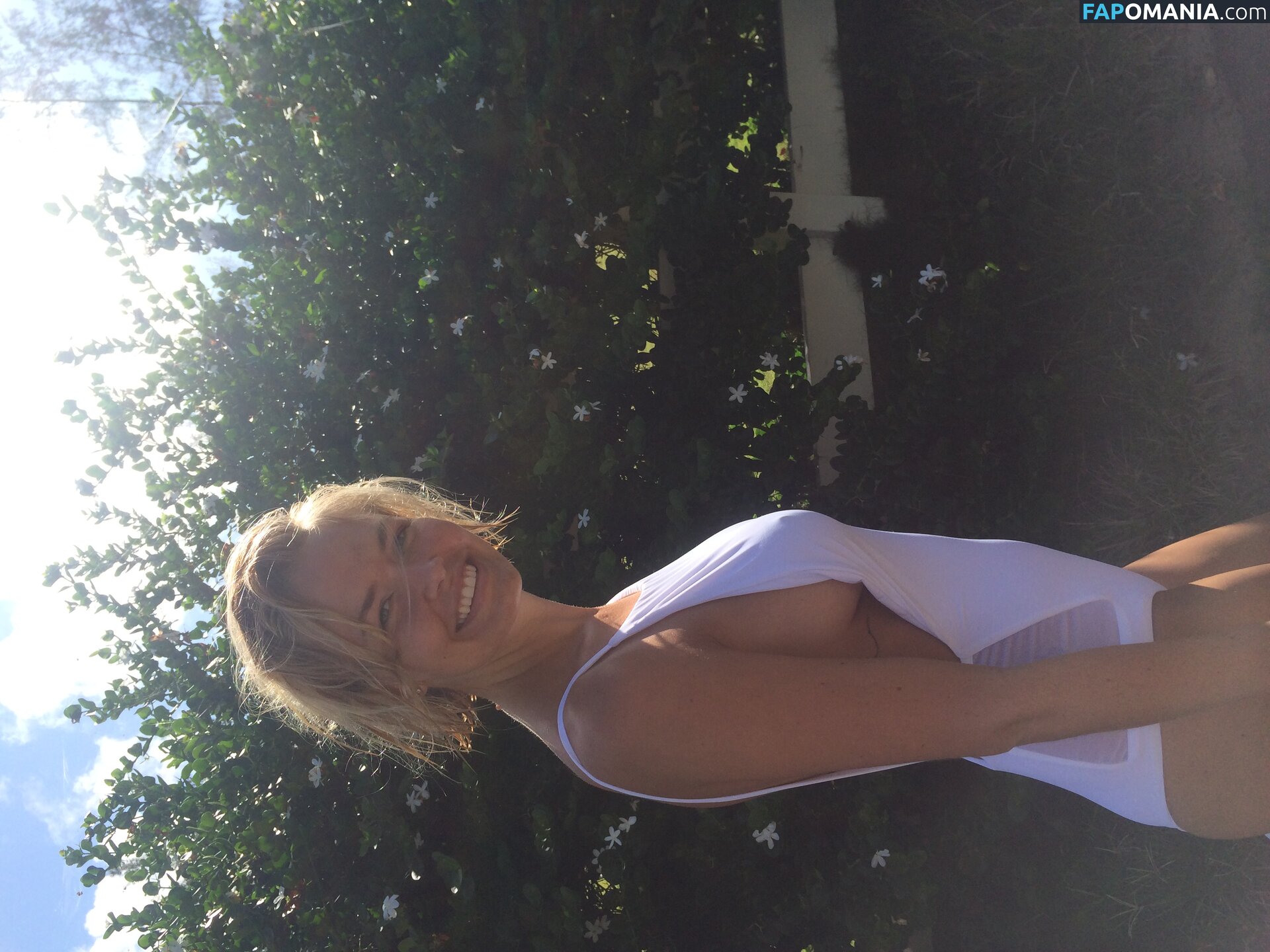 Lara Bingle Обнажённый Утёкшее фото #373