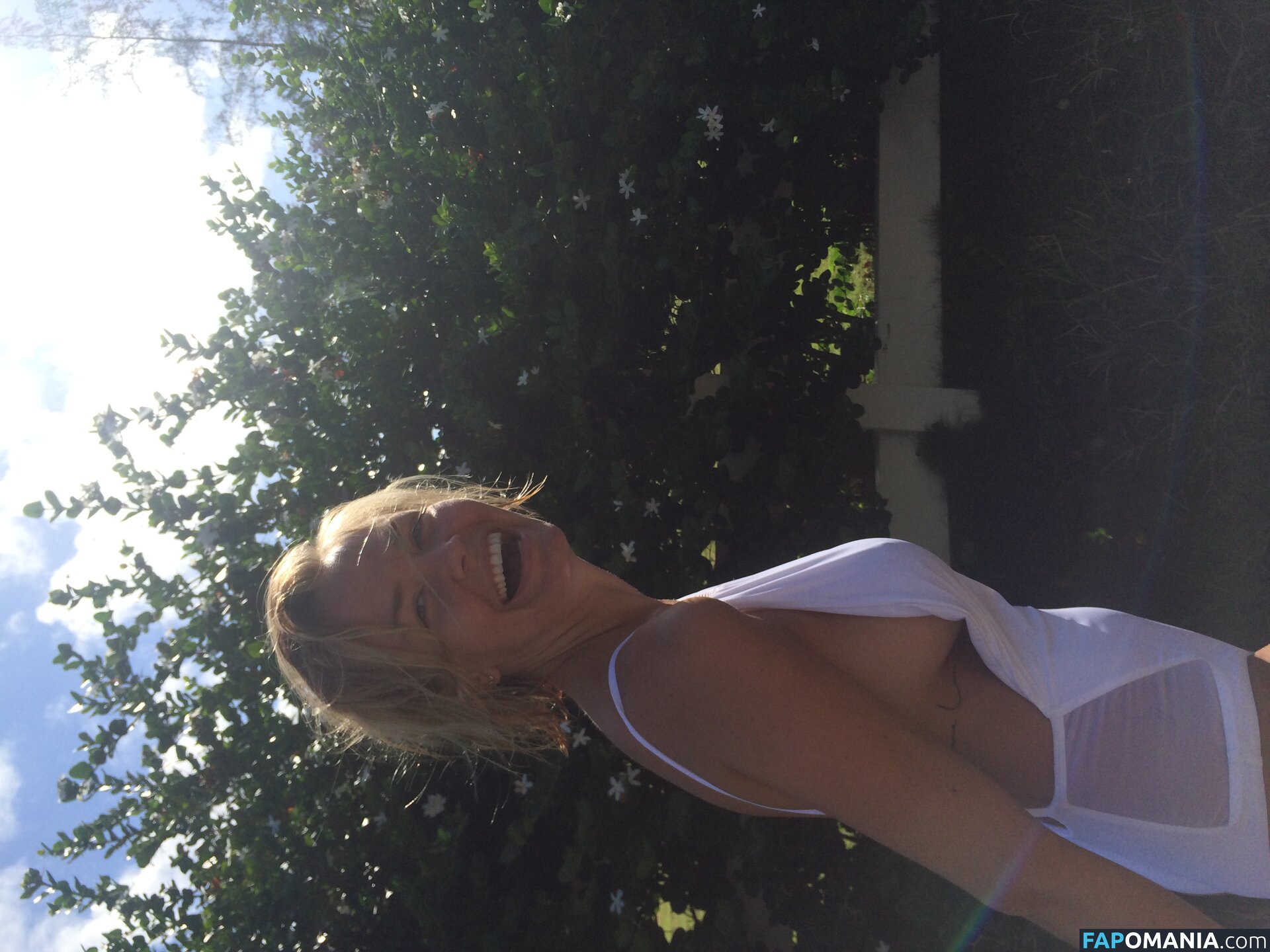 Lara Bingle Обнажённый Утёкшее фото #374