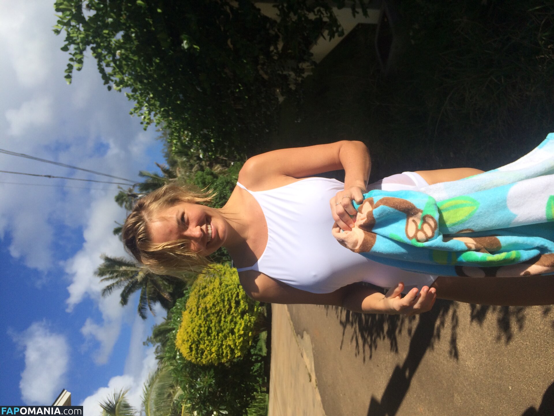 Lara Bingle Обнажённый Утёкшее фото #391