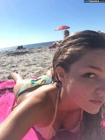 Lili Simmons Обнажённый Утёкшее фото #17