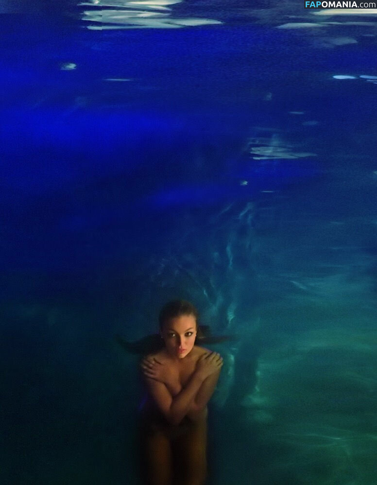 Lili Simmons Обнажённый Утёкшее фото #68