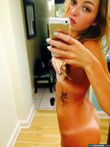 Lili Simmons Обнажённый Утёкшее фото #73