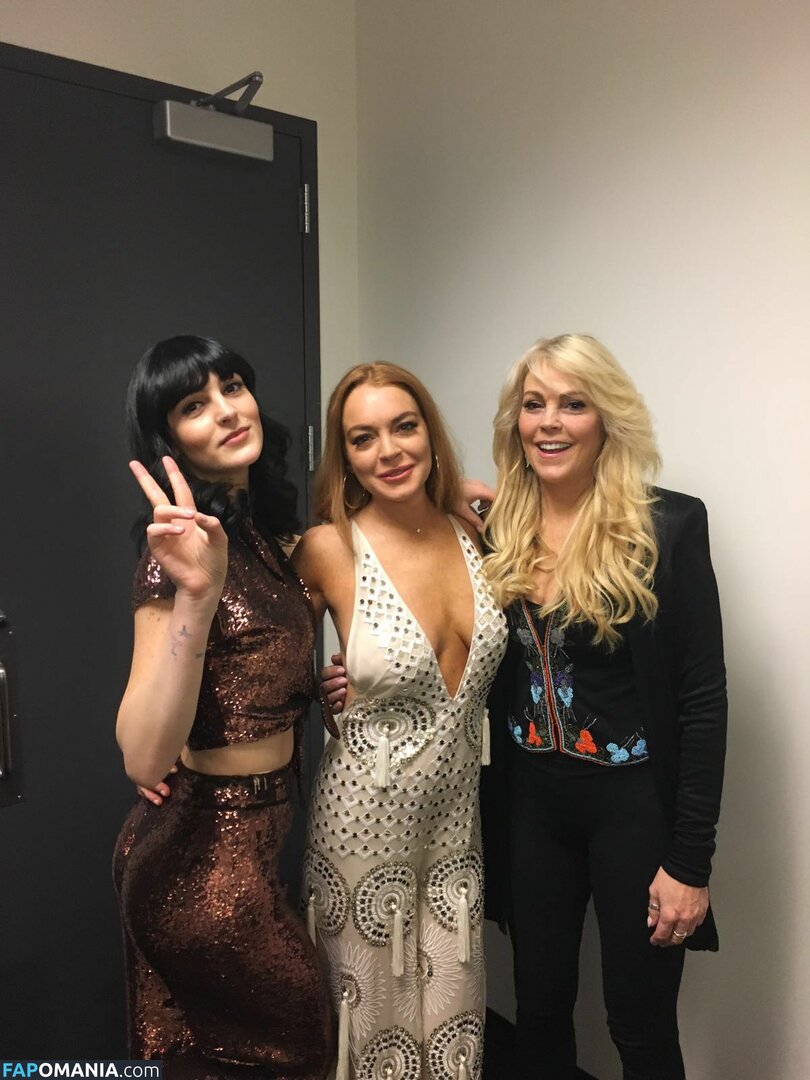 Lindsay Lohan Обнажённый Утёкшее фото #5