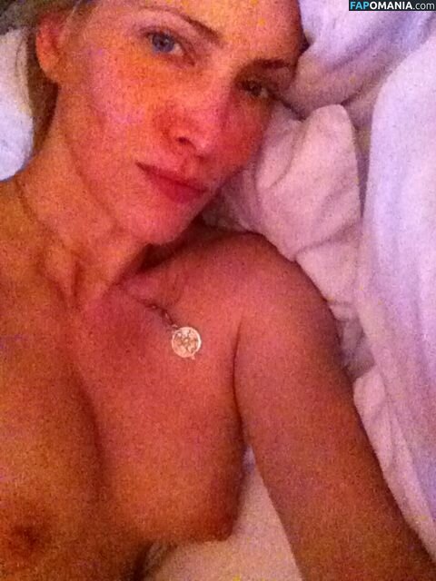 Lori Heuring Обнажённый Утёкшее фото #7