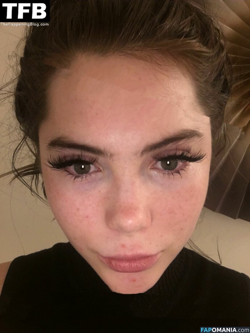 McKayla Maroney Обнажённый Утёкшее фото #7