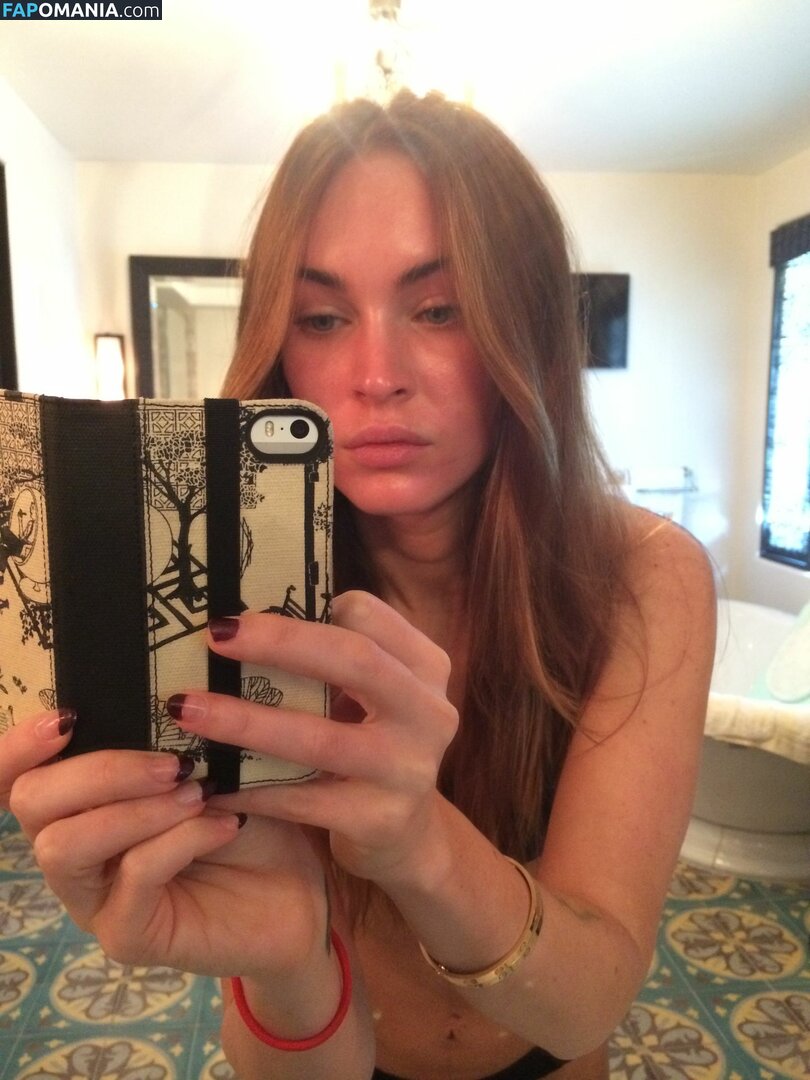 Megan Fox Обнажённый Утёкшее фото #24