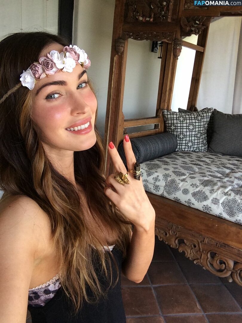 Megan Fox Обнажённый Утёкшее фото #32