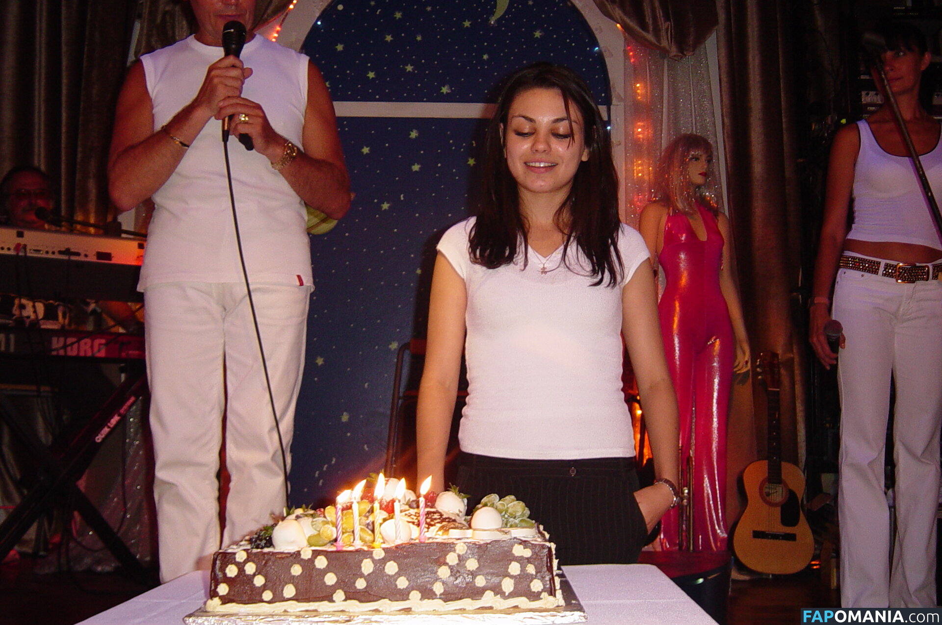 Mila Kunis Обнажённый Утёкшее фото #12