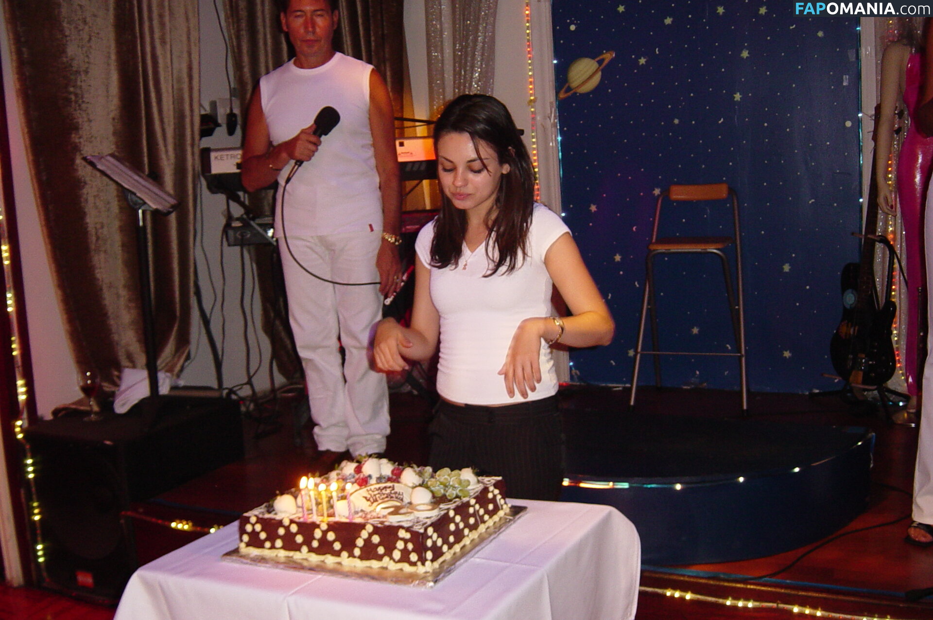 Mila Kunis Обнажённый Утёкшее фото #13