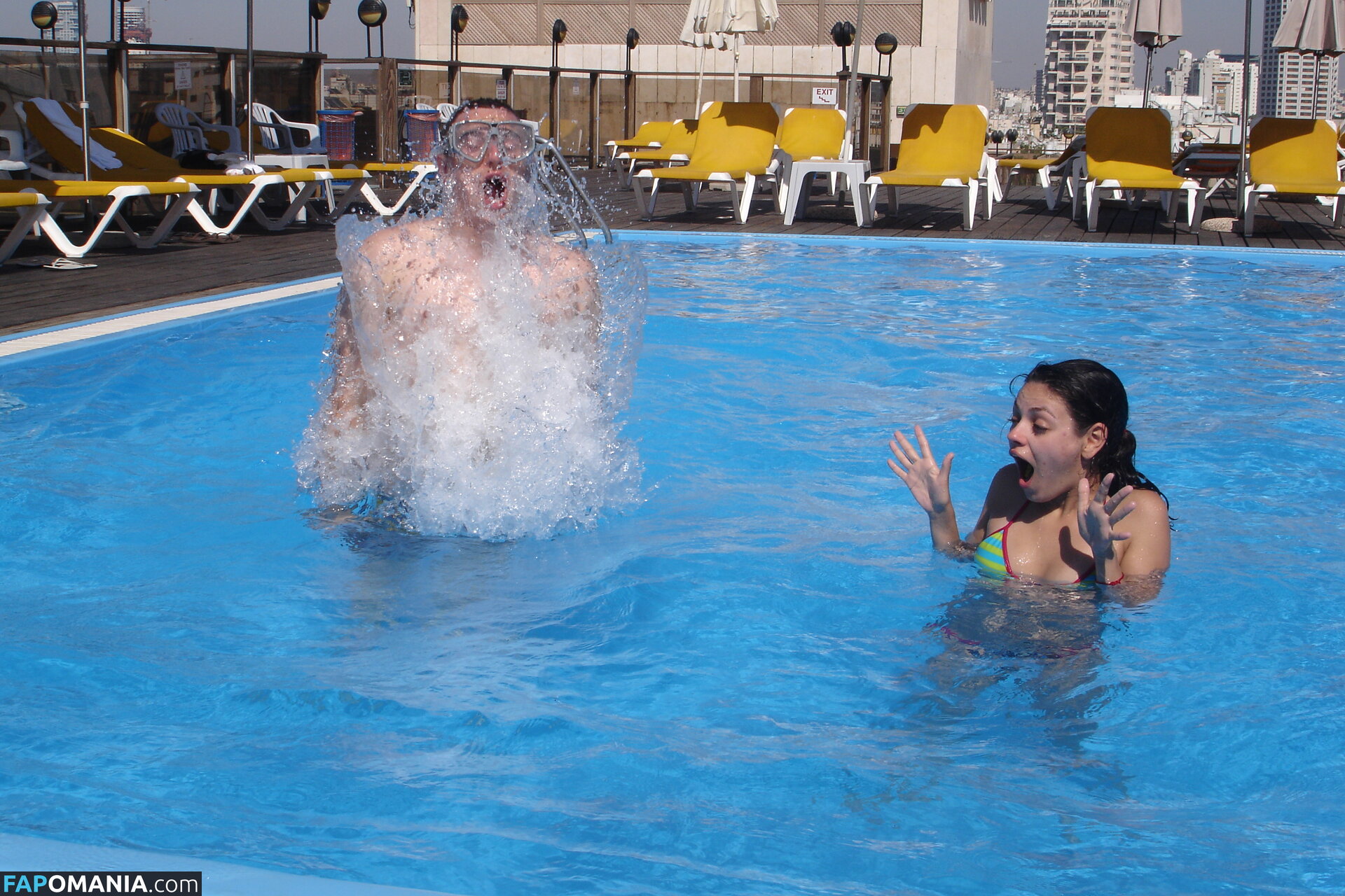 Mila Kunis Обнажённый Утёкшее фото #22