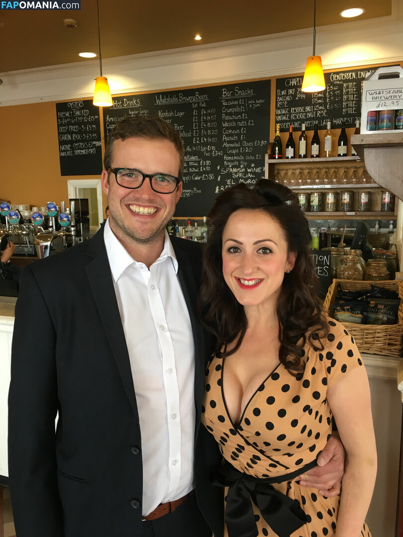 Natalie Cassidy Обнажённый Утёкшее фото #3