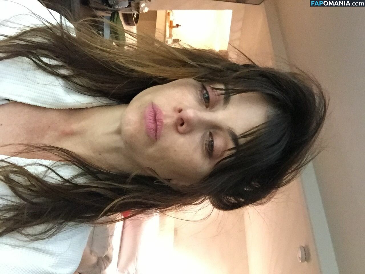 Natasha Leggero Обнажённый Утёкшее фото #14