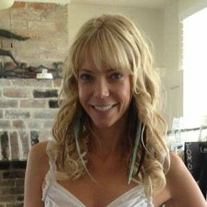 Riki Lindhome