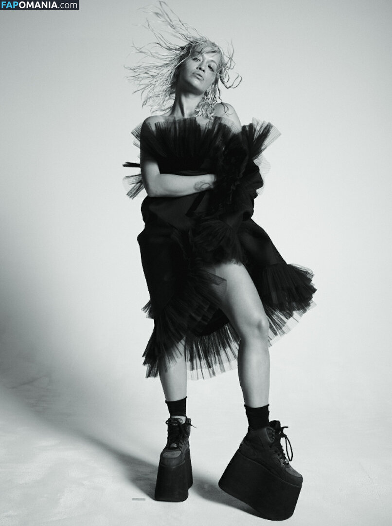 Rita Ora Обнажённый Утёкшее фото #128