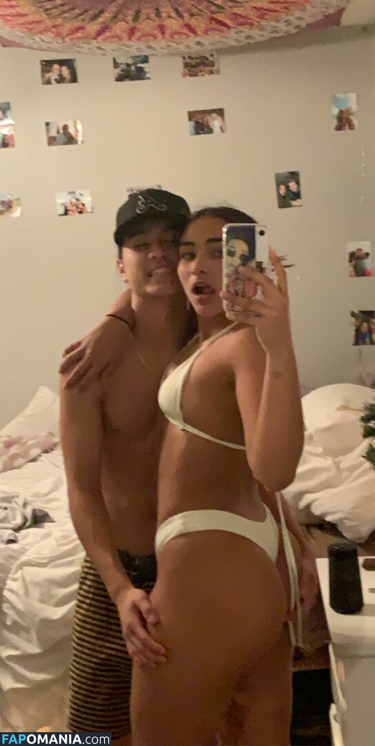 Sienna Mae Gomez / sienna_mae / siennamaegomez Обнажённый OnlyFans  Утёкшее фото #380