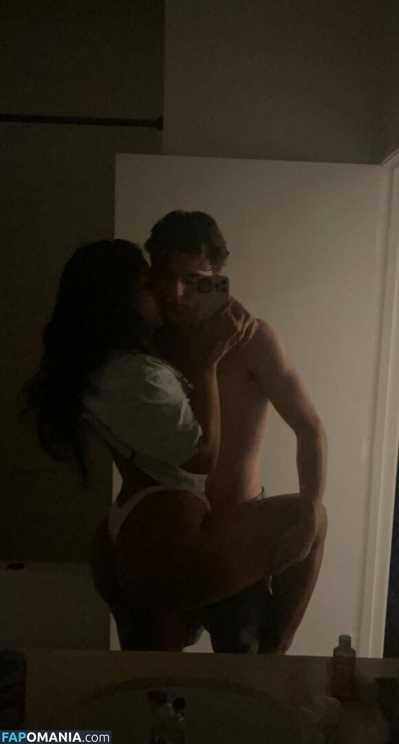 Sienna Mae Gomez / sienna_mae / siennamaegomez Обнажённый OnlyFans  Утёкшее фото #619