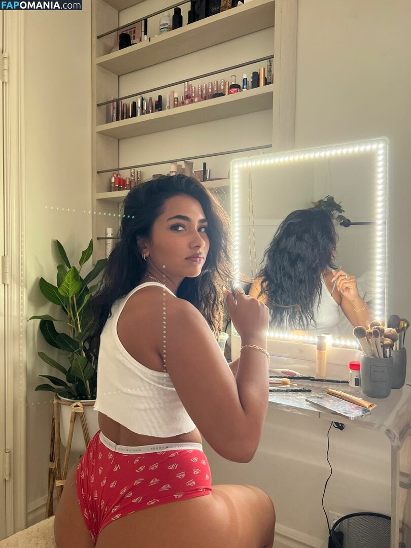 Sienna Mae Gomez / sienna_mae / siennamaegomez Обнажённый OnlyFans  Утёкшее фото #625