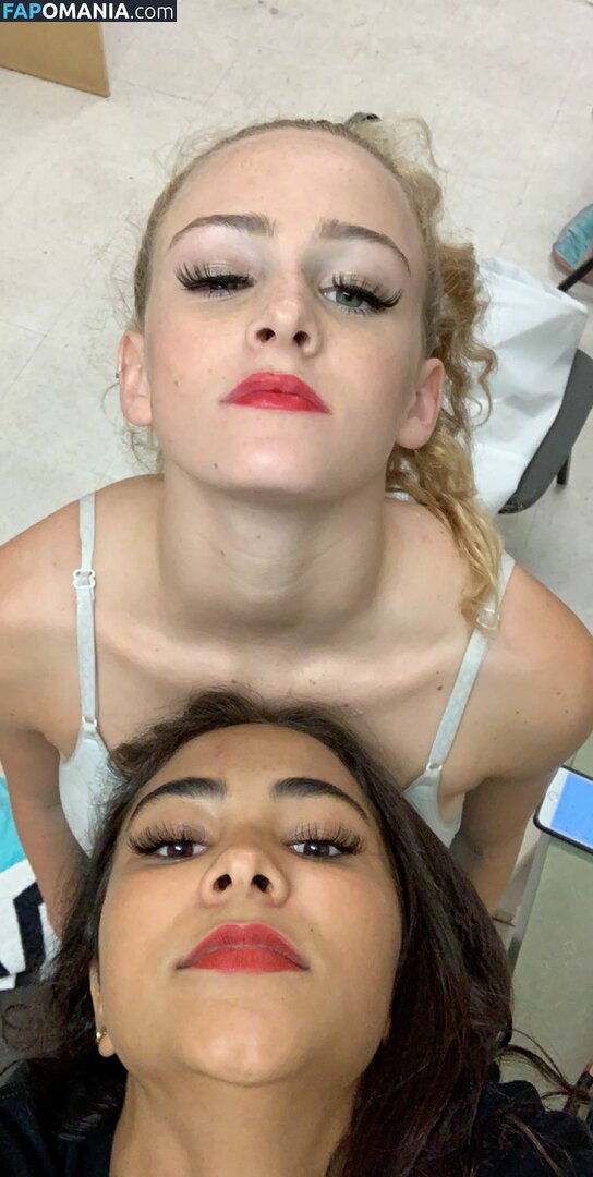 Sienna Mae Gomez / sienna_mae / siennamaegomez Обнажённый OnlyFans  Утёкшее фото #785