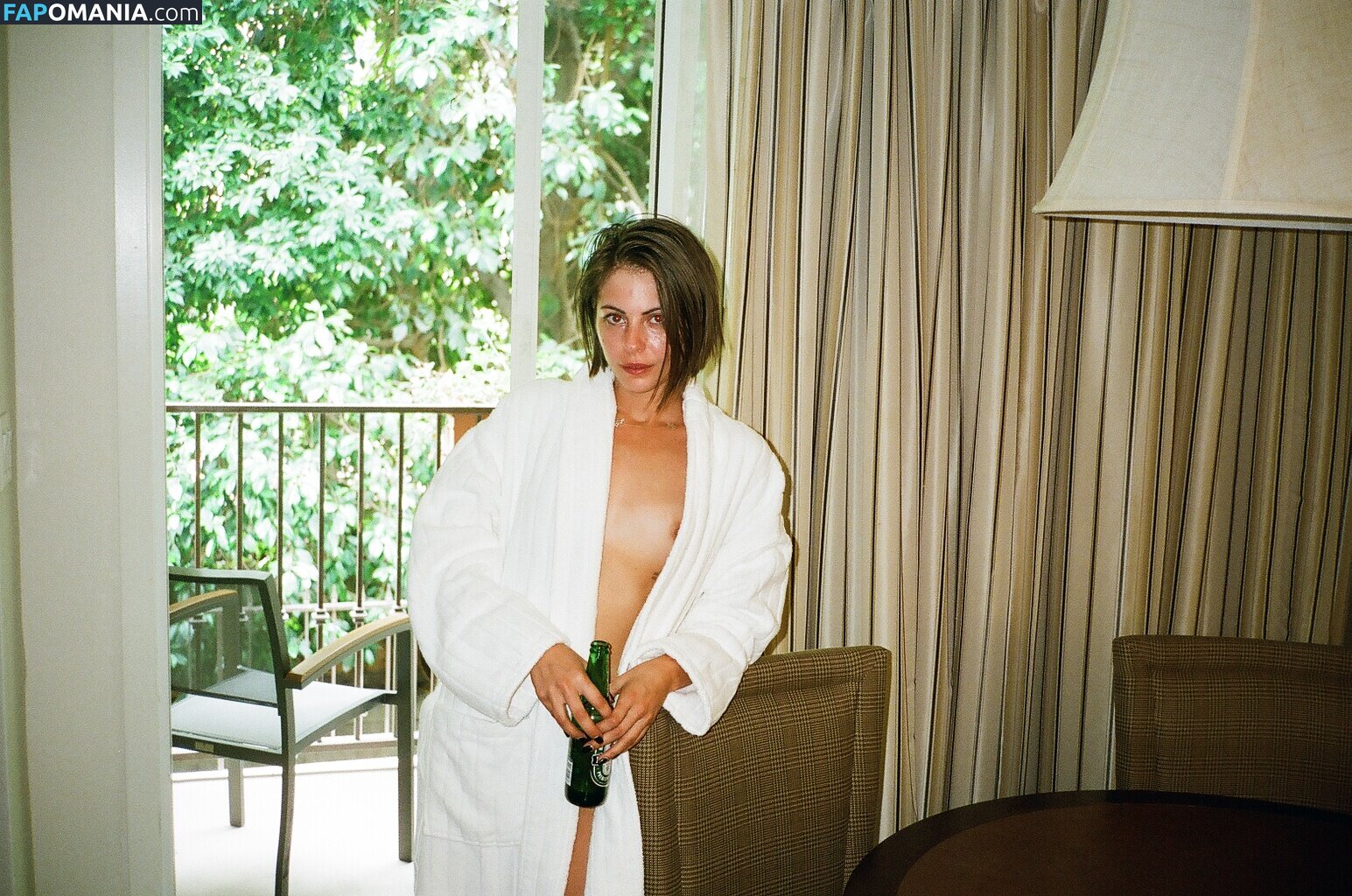 Willa Holland Обнажённый Утёкшее фото #18