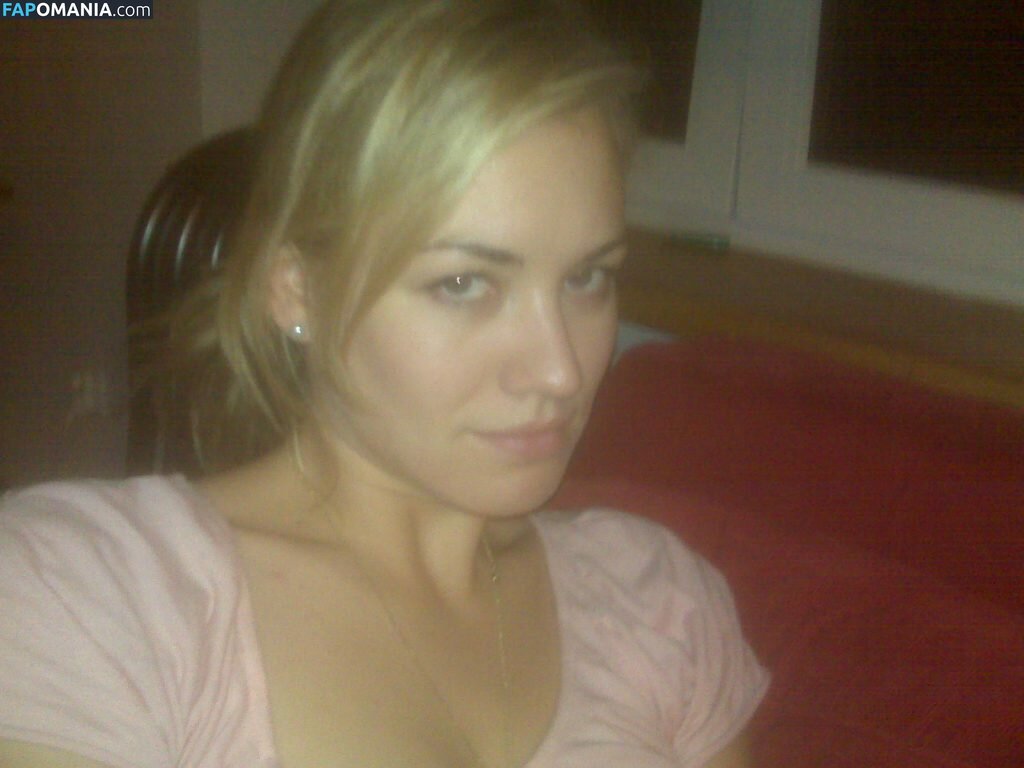 Yvonne Strahovski Обнажённый Утёкшее фото #38