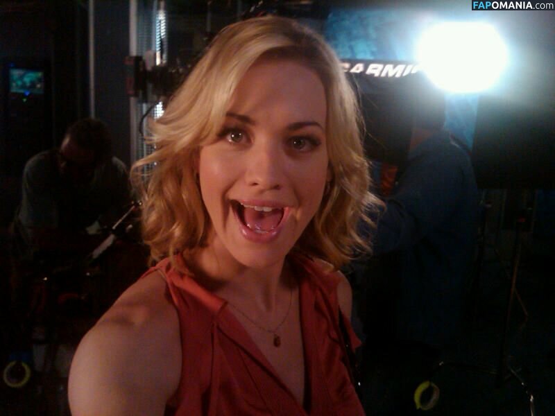 Yvonne Strahovski Обнажённый Утёкшее фото #47