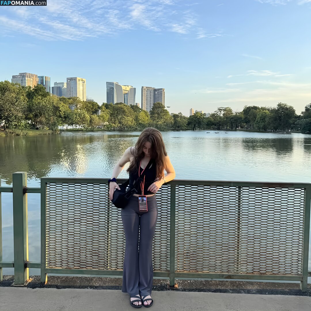 actuallyalisa / https: Обнажённый OnlyFans  Утёкшее фото #1