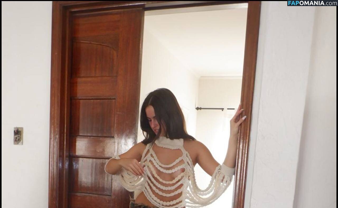 Addison Rae / addie_the_baddie / addisonraee Обнажённый OnlyFans  Утёкшее фото #30