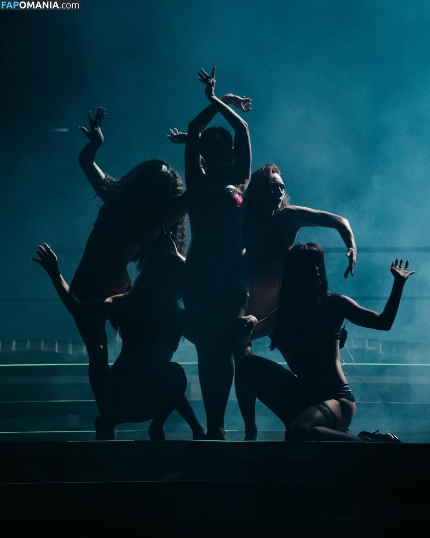 Addison Rae / addie_the_baddie / addisonraee Обнажённый OnlyFans  Утёкшее фото #76