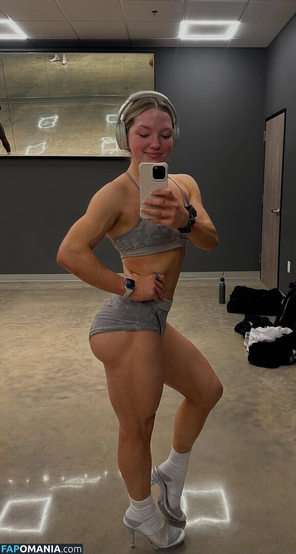 Addison Shields / addisonbrinley Обнажённый OnlyFans  Утёкшее фото #2