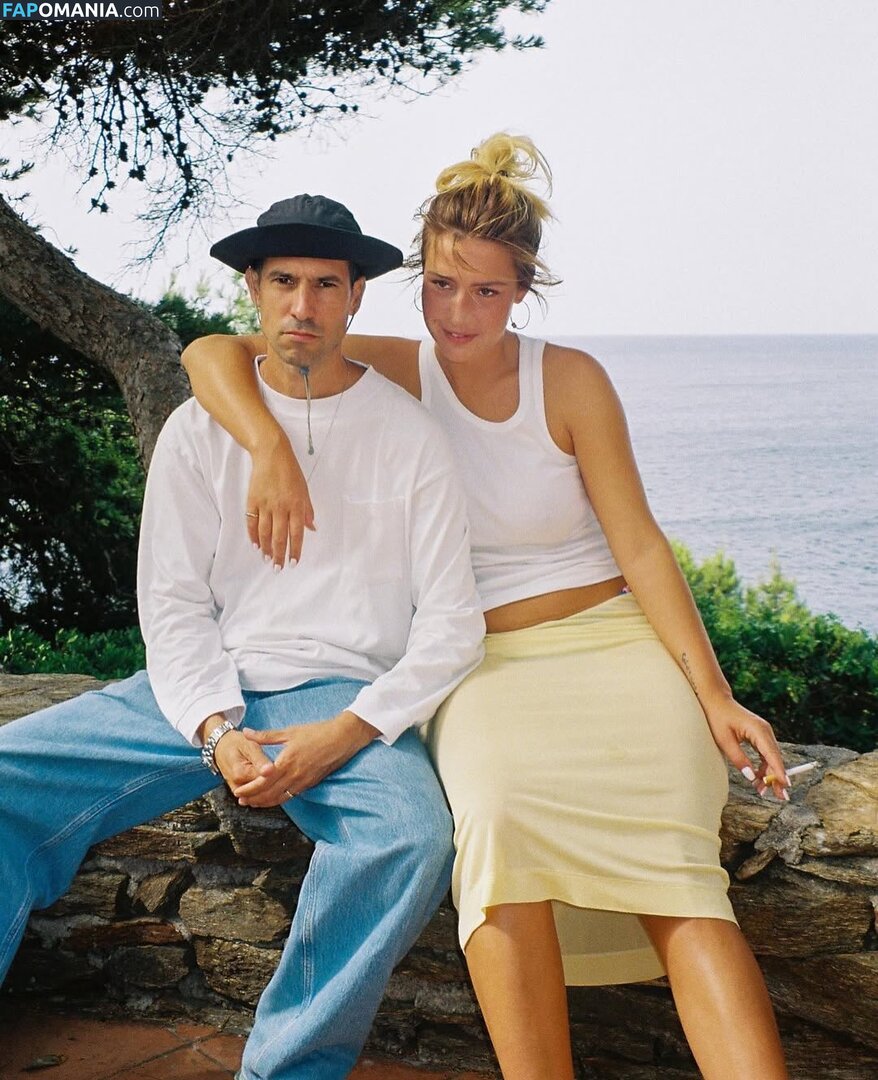 Adele Exarchopoulos / adeleexarchopoulos Обнажённый OnlyFans  Утёкшее фото #209