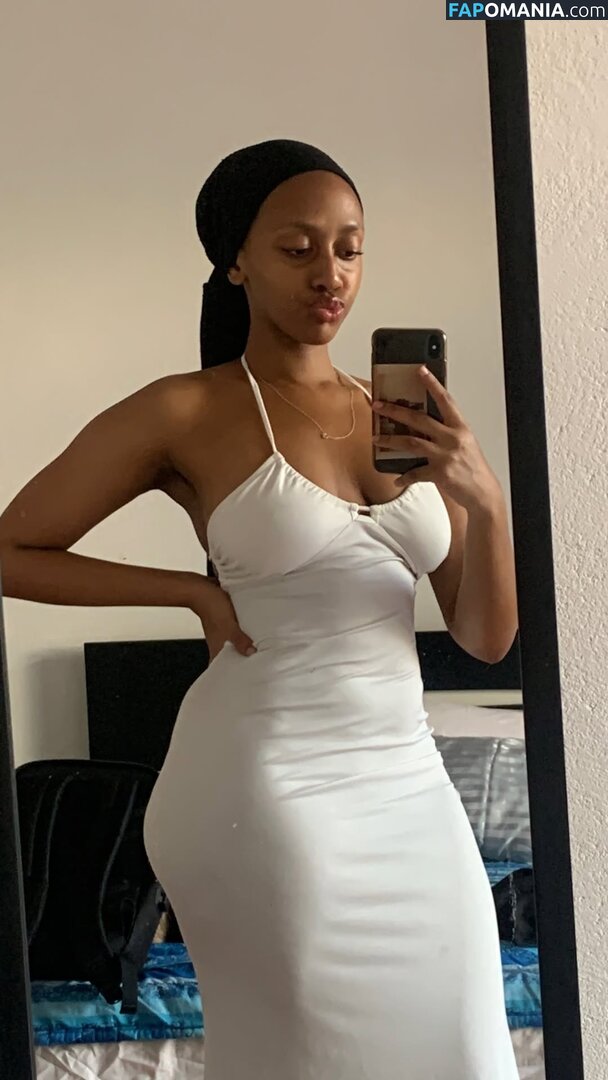 African Booty Meat / curvyandnatural Обнажённый OnlyFans  Утёкшее фото #1