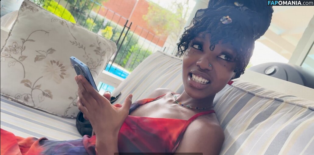 AfricanCasting / Africansextrip / Latinafucktour / africanfucktour / blackfucktour / casting_za / castingafrica / facefucktour Обнажённый OnlyFans  Утёкшее фото #2