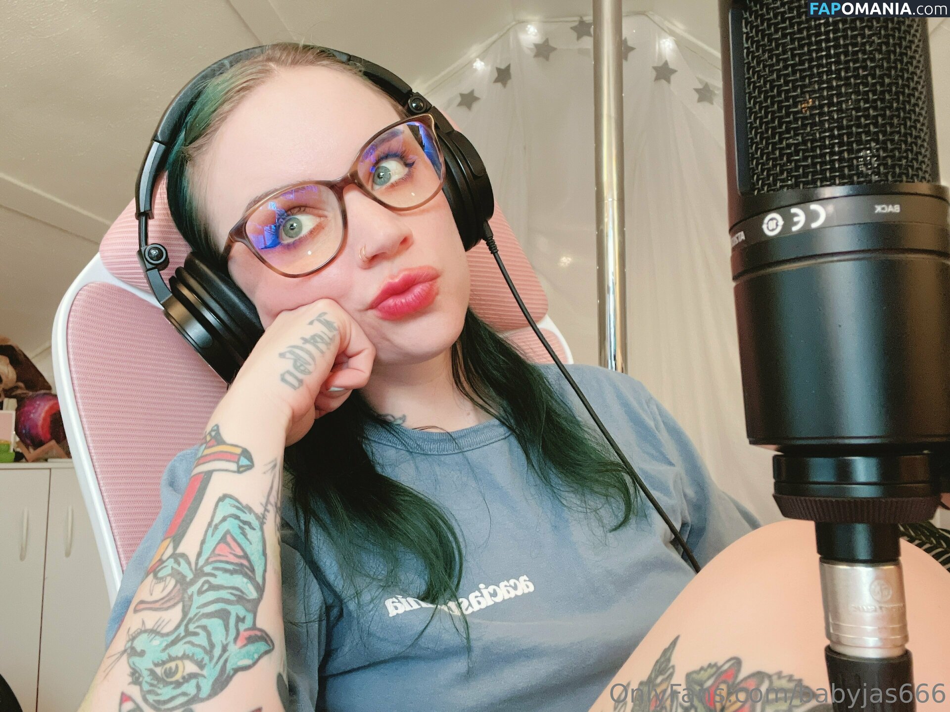 Ahptik / babyjas666 / babyjascb / girlfriends.girlfriend Обнажённый OnlyFans  Утёкшее фото #27