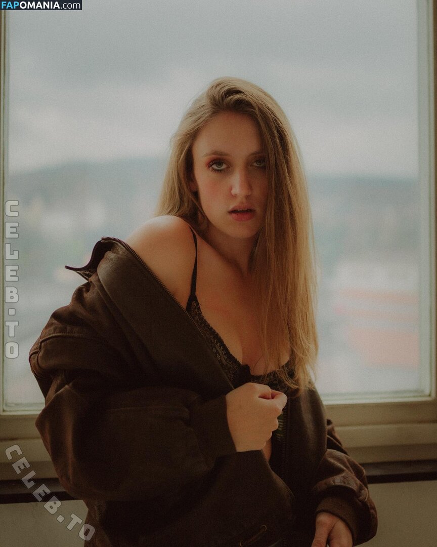 Aimée Pienschke / aimee_pienschke Обнажённый OnlyFans  Утёкшее фото #9