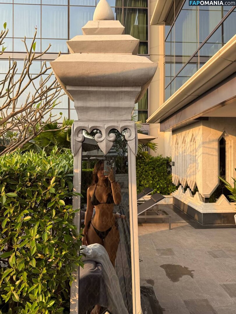 aimeehofficial / aimeejaihall Обнажённый OnlyFans  Утёкшее фото #2