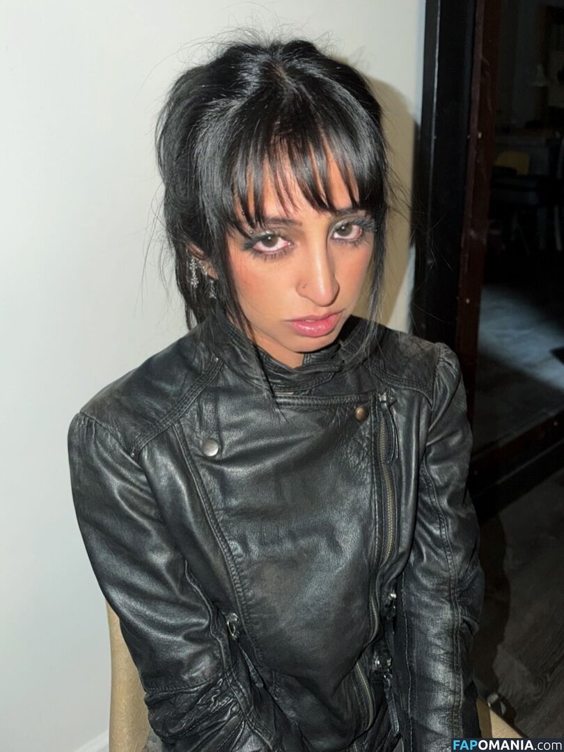 Aislinn Ritchie / aislinnritchie Обнажённый OnlyFans  Утёкшее фото #2