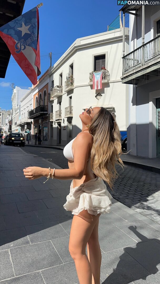 Alessandra Fuller / alefuller / https: Обнажённый OnlyFans  Утёкшее фото #1