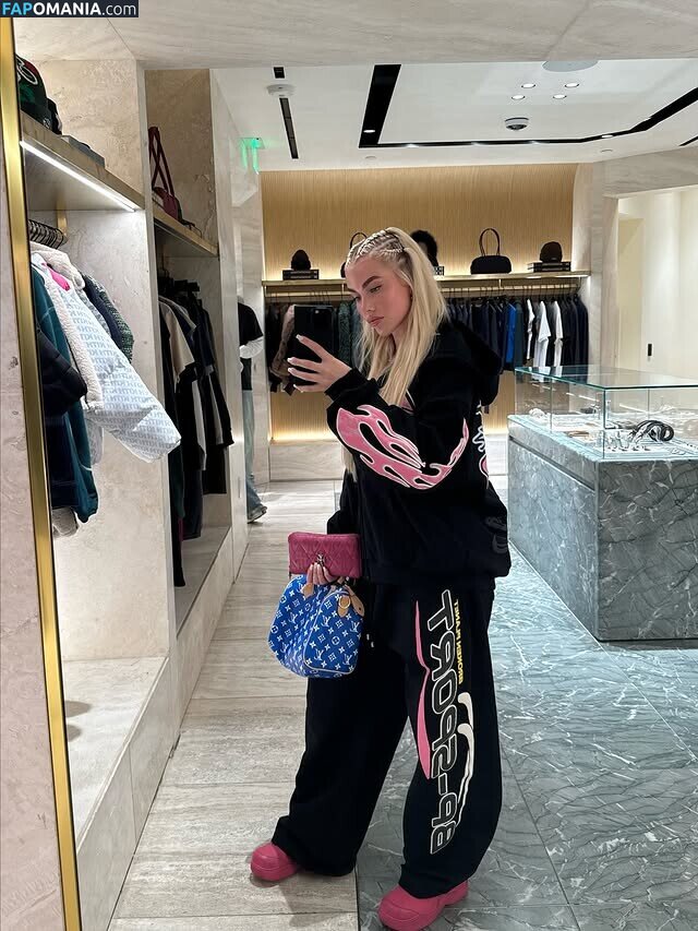 Alexa Tiziani / alexatiziani Обнажённый OnlyFans  Утёкшее фото #10