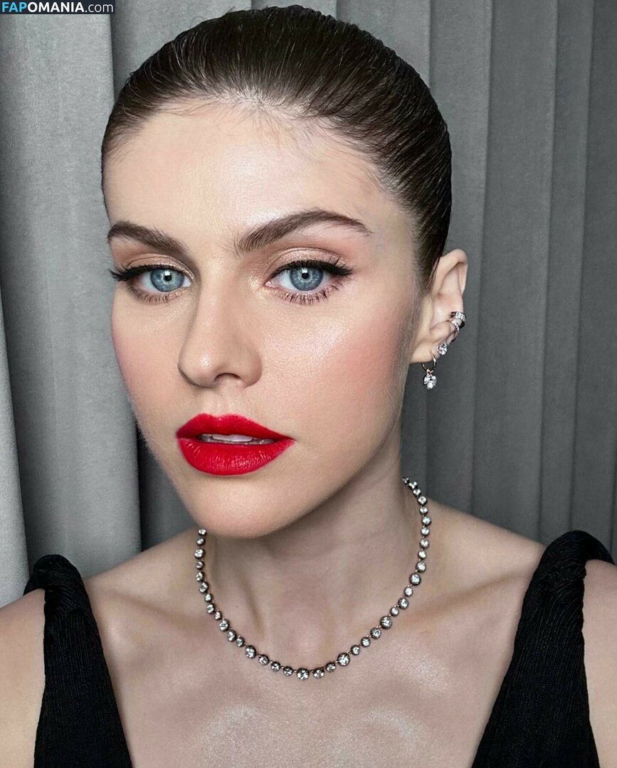 Alexandra Daddario / alexandradaddario Обнажённый OnlyFans  Утёкшее фото #473