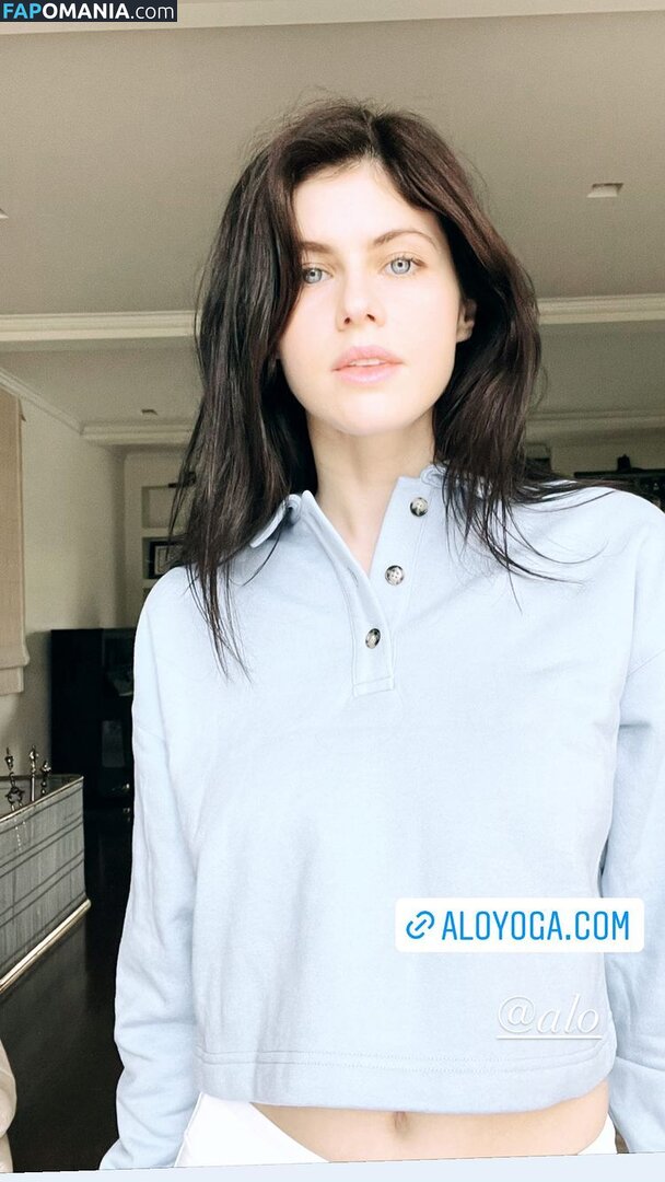 Alexandra Daddario / alexandradaddario Обнажённый OnlyFans  Утёкшее фото #2065