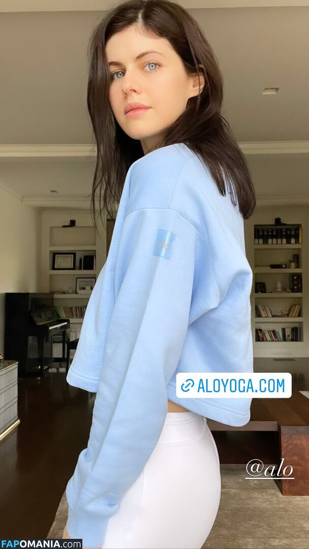 Alexandra Daddario / alexandradaddario Обнажённый OnlyFans  Утёкшее фото #2066