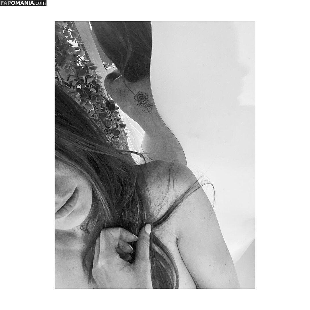 Alice Ippoliti / ali_ippo Обнажённый OnlyFans  Утёкшее фото #16