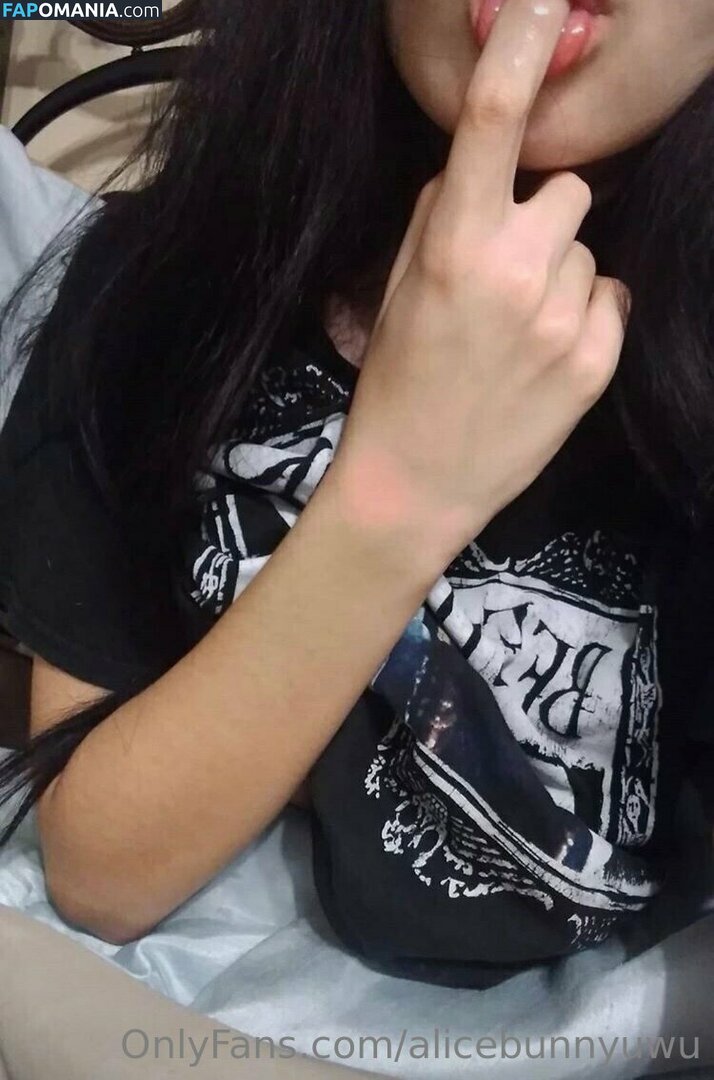 alicebluwu / alicebunnyuwu Обнажённый OnlyFans  Утёкшее фото #6