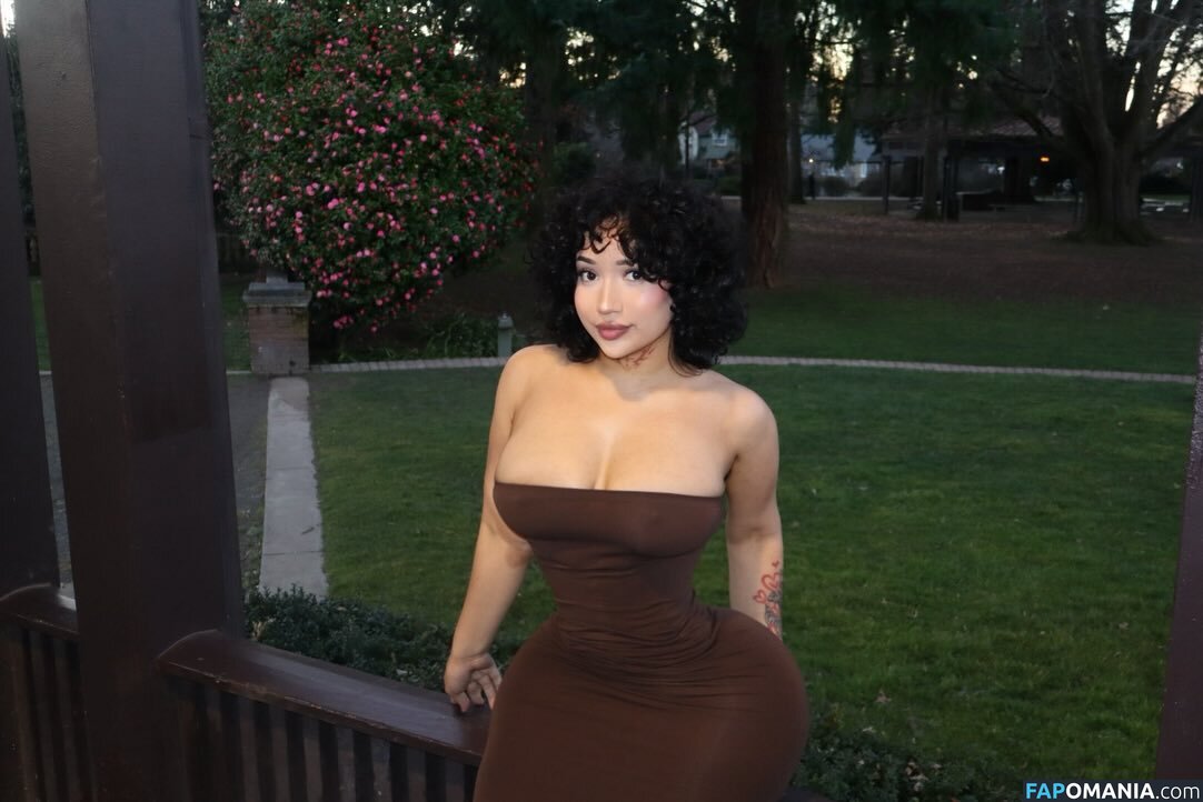 aliiyarose / aliyah1819 / rosebaby1819 Обнажённый OnlyFans  Утёкшее фото #1