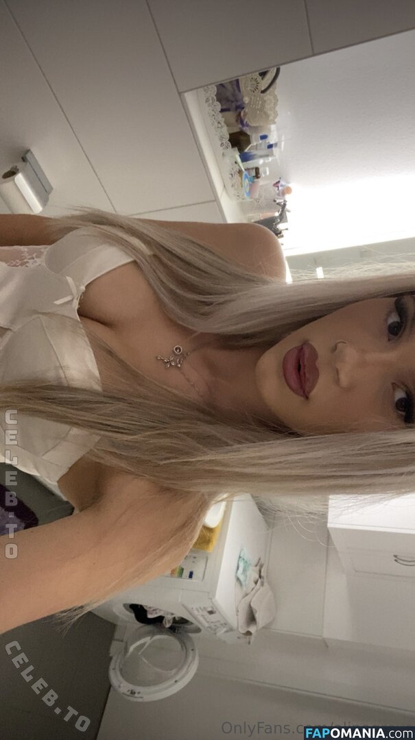 Alinahoneyx3 Обнажённый OnlyFans  Утёкшее фото #1